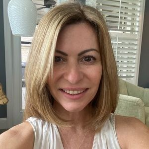 Meet your Posher, Lisa